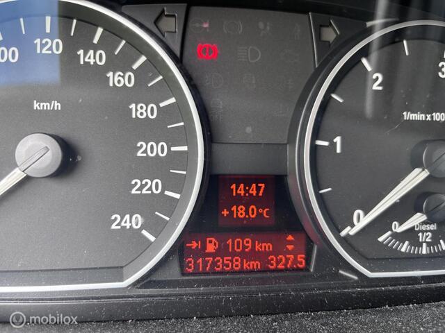 BMW 1-Serie 118d Business Line Ultimate Edition MOTOR DEFECT