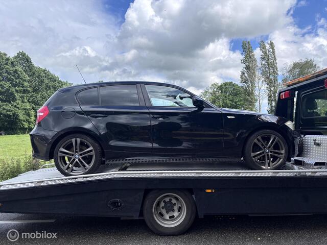 BMW 1-Serie 118d Business Line Ultimate Edition MOTOR DEFECT