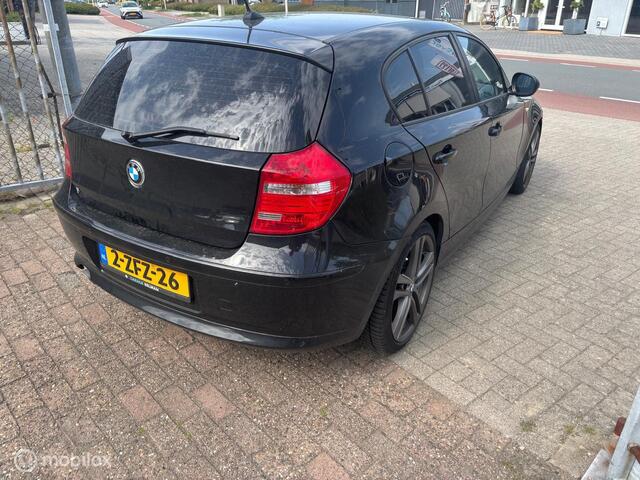 BMW 1-Serie 118d Business Line Ultimate Edition MOTOR DEFECT