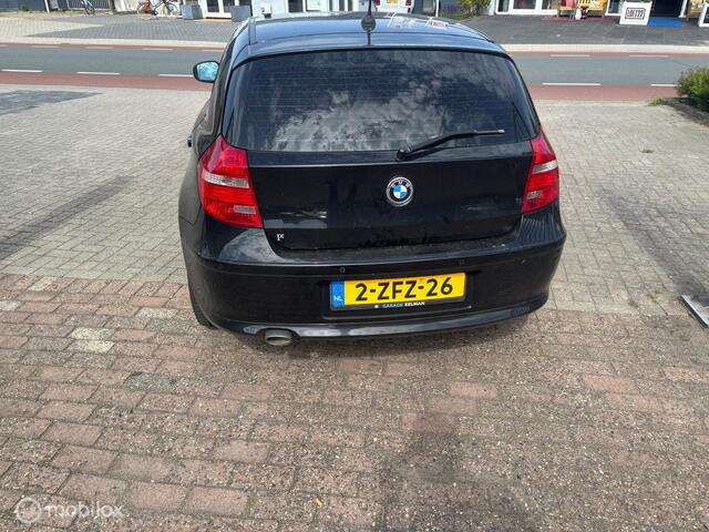 BMW 1-Serie 118d Business Line Ultimate Edition MOTOR DEFECT