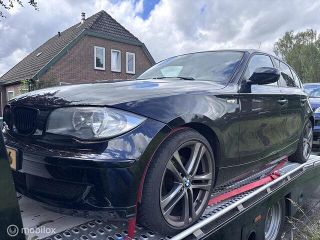 BMW 1-Serie 118d Business Line Ultimate Edition MOTOR DEFECT