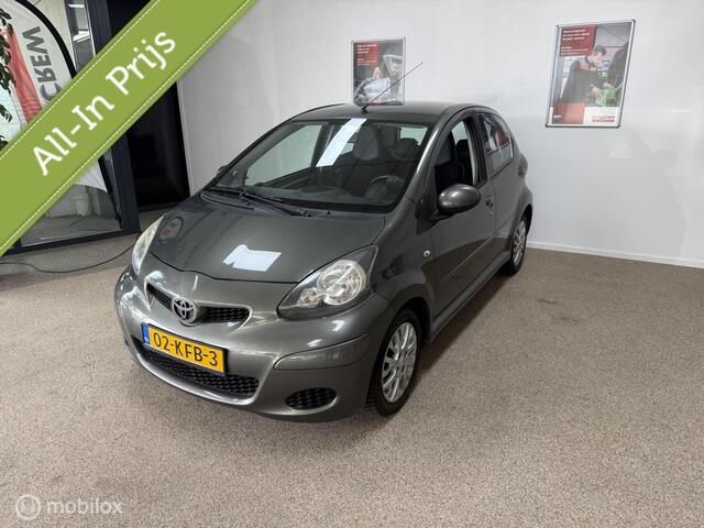 Toyota Aygo 1.0-12V Aspiration, Incl e Apk en Grote beurt