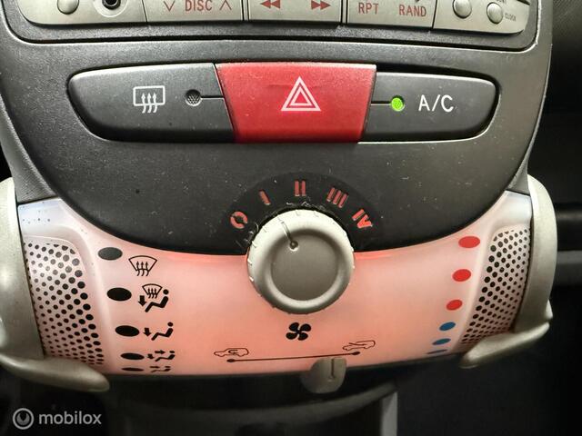 Toyota Aygo 1.0-12V Aspiration, Incl e Apk en Grote beurt