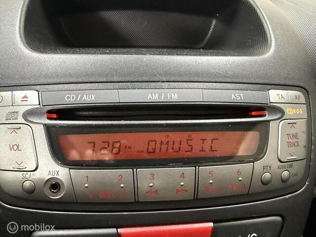 Toyota Aygo 1.0-12V Aspiration, Incl e Apk en Grote beurt