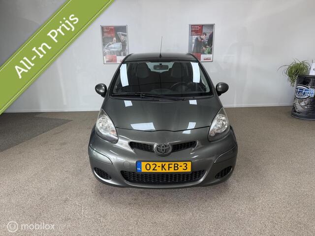 Toyota Aygo 1.0-12V Aspiration, Incl e Apk en Grote beurt