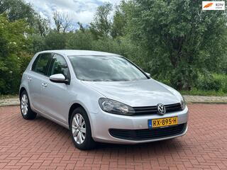 Volkswagen Golf VI