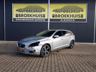 VOLVO V60 2.4 D6 AWD Plug-In Hybrid Pure Limited