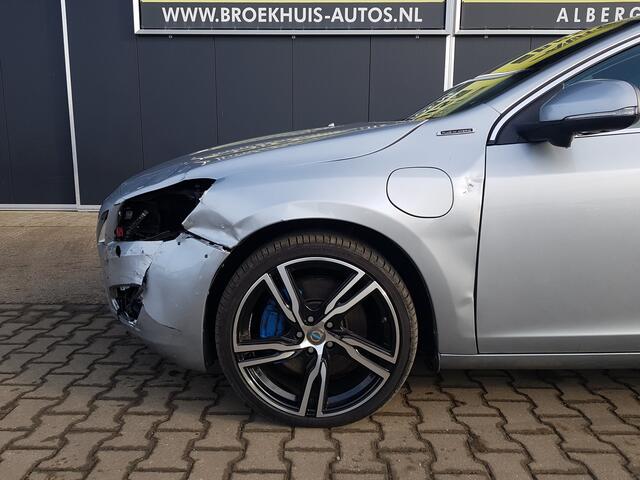 Volvo V60 2.4 D6 AWD Plug-In Hybrid Pure Limited