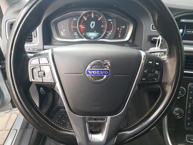Volvo V60 2.4 D6 AWD Plug-In Hybrid Pure Limited