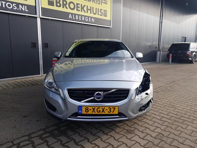 Volvo V60 2.4 D6 AWD Plug-In Hybrid Pure Limited