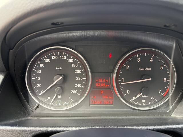 BMW X1 sDrive20i Executive / AUTOMAAT / NAVI / CRUISE / 126dkm NAP