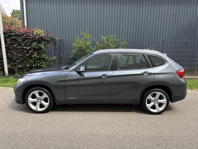 BMW X1 sDrive20i Executive / AUTOMAAT / NAVI / CRUISE / 126dkm NAP