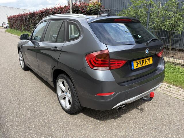 BMW X1 sDrive20i Executive / AUTOMAAT / NAVI / CRUISE / 126dkm NAP