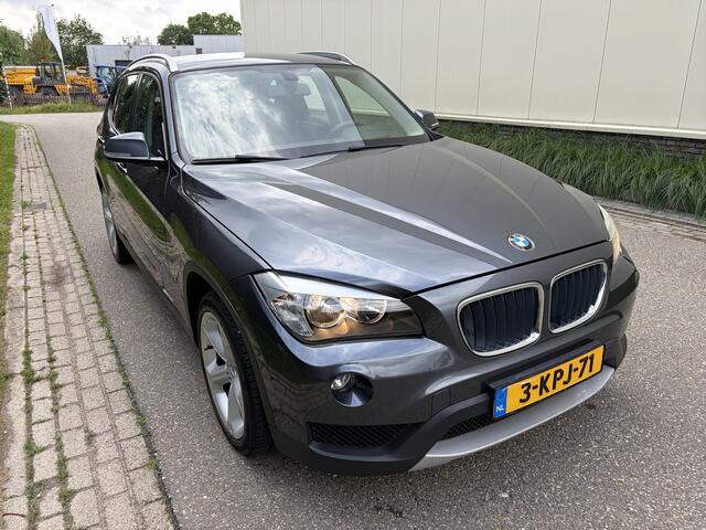 BMW X1 sDrive20i Executive / AUTOMAAT / NAVI / CRUISE / 126dkm NAP