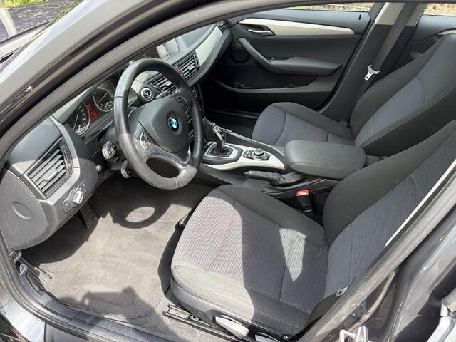 BMW X1 sDrive20i Executive / AUTOMAAT / NAVI / CRUISE / 126dkm NAP