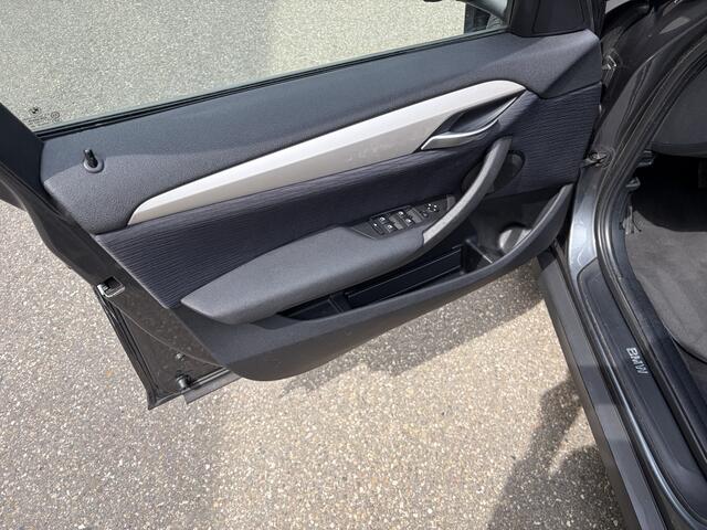 BMW X1 sDrive20i Executive / AUTOMAAT / NAVI / CRUISE / 126dkm NAP