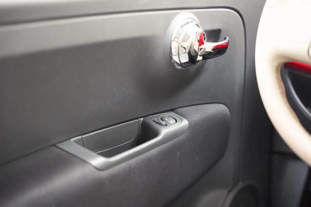 Fiat 500 CABRIO 1.2 Lounge [ Airco Climate control Bluetooth aansluiting ]