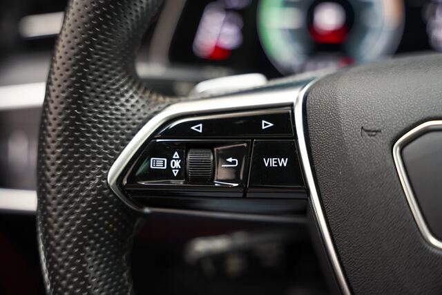 Audi A6 vant 55 TFSI e quattro S Line Competition Black [ Panorama Trekhaak Navi Apple / Leder Camera Stoelverwarming ]