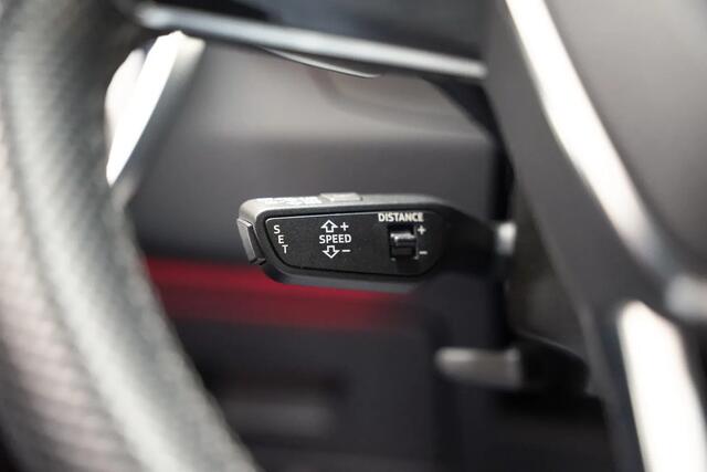 Audi A6 vant 55 TFSI e quattro S Line Competition Black [ Panorama Trekhaak Navi Apple / Leder Camera Stoelverwarming ]