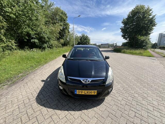 Hyundai I 20 1.4i Dynamic XLAIRCO101PKNW APK