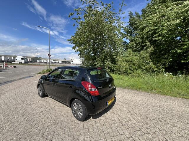 Hyundai I 20 1.4i Dynamic XLAIRCO101PKNW APK