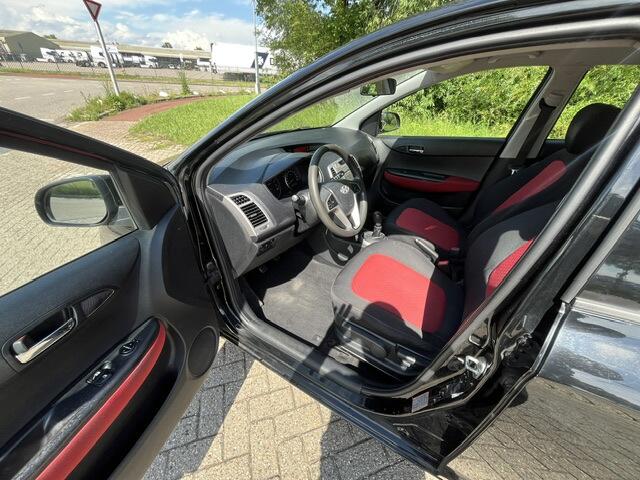 Hyundai I 20 1.4i Dynamic XLAIRCO101PKNW APK