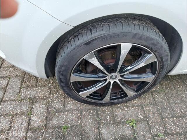 Fiat Punto Evo 1.2 Pop apk 17 inch lm velgen airco