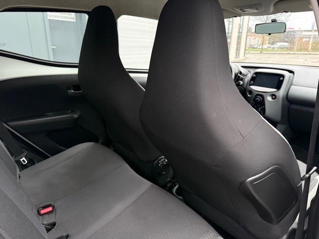 Toyota Aygo 1.0 VVT-i x-play | Camera | Airco | Carplay | LM