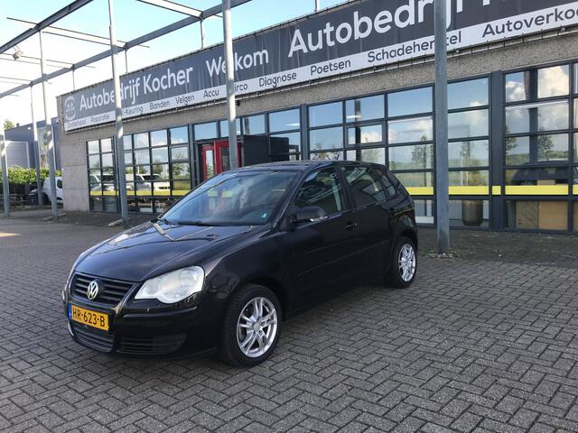 Volkswagen Polo 1.4-16V Trendline