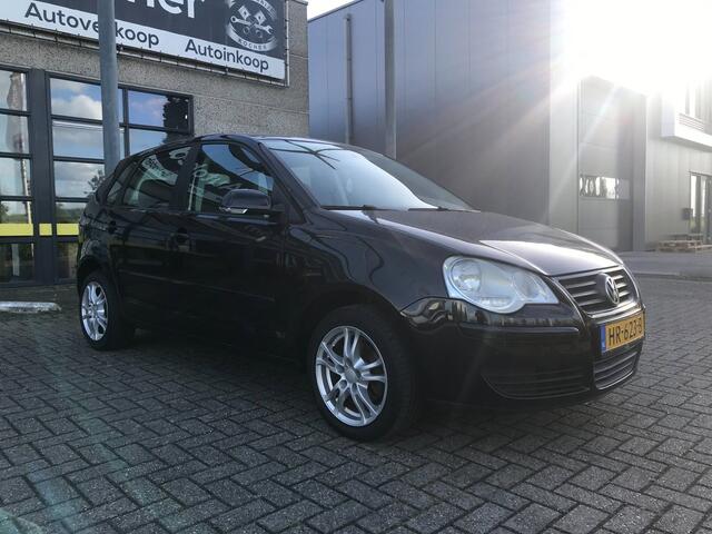Volkswagen Polo 1.4-16V Trendline