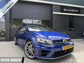 Volkswagen Golf VII
