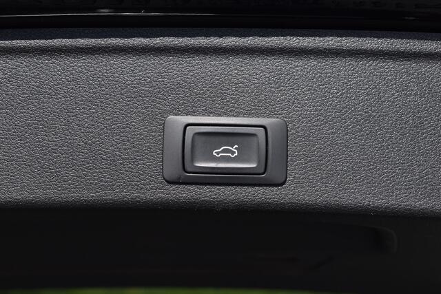 Audi A4 Avant 35 TFSI 2.0 150PK S-TRONIC SPORT EDITION NAVI/PDC/LED