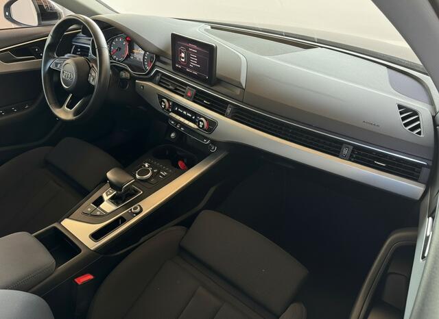 Audi A4 Avant 35 TFSI 2.0 150PK S-TRONIC SPORT EDITION NAVI/PDC/LED