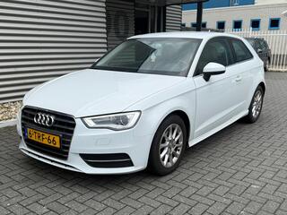 AUDI A3 1.6 TDI ultra Attraction Pro Line plus