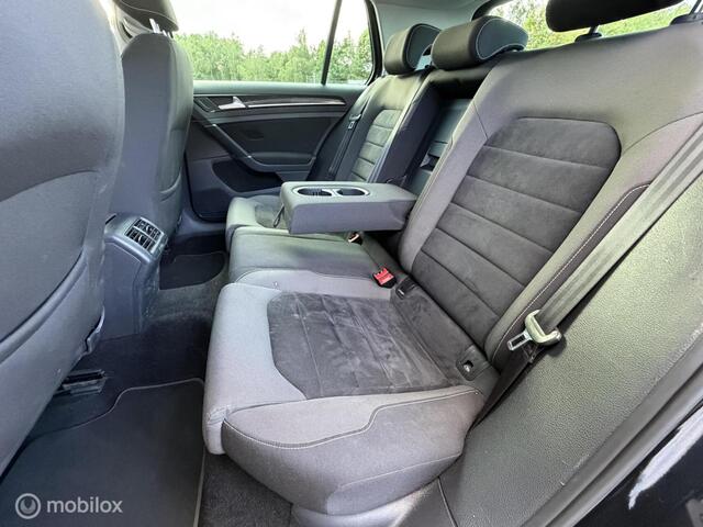 Volkswagen Golf 1.4 TSI 140PK ACT Highline / LED koplampen / Stoelverwarming / PDC / 18inc / NAP