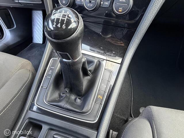 Volkswagen Golf 1.4 TSI 140PK ACT Highline / LED koplampen / Stoelverwarming / PDC / 18inc / NAP