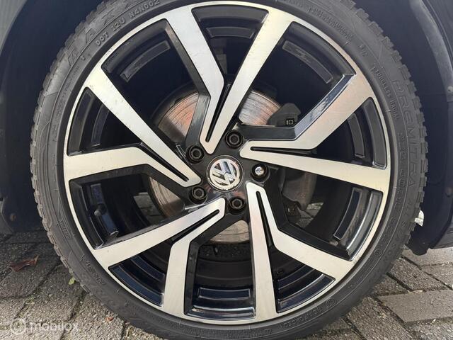 Volkswagen Golf 1.4 TSI 140PK ACT Highline / LED koplampen / Stoelverwarming / PDC / 18inc / NAP