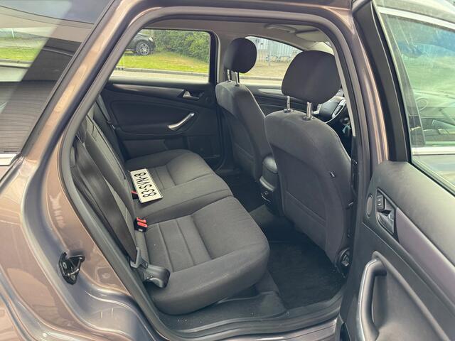 Ford Mondeo Wagon 1.6 EcoBoost Titanium Trekhaak,Navigatie,Clima