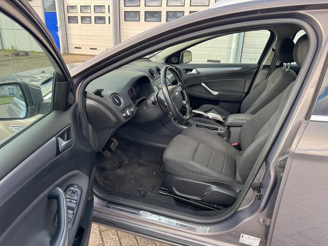 Ford Mondeo Wagon 1.6 EcoBoost Titanium Trekhaak,Navigatie,Clima