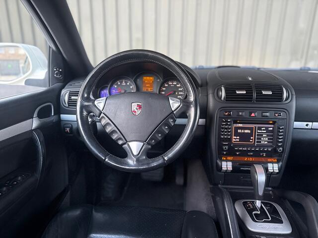 Porsche Cayenne 3.6 / APK / luchtvering