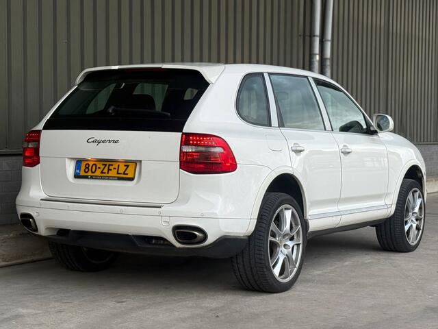 Porsche Cayenne 3.6 / APK / luchtvering
