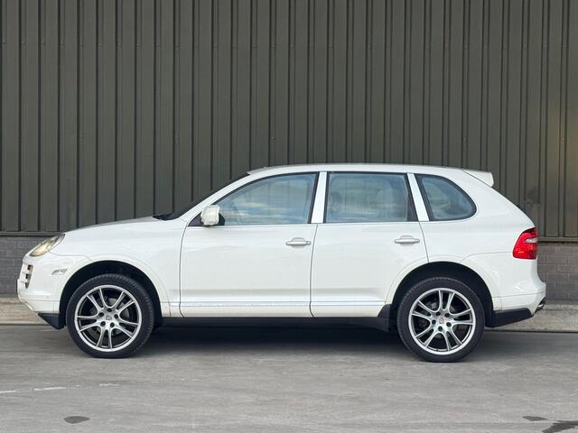 Porsche Cayenne 3.6 / APK / luchtvering
