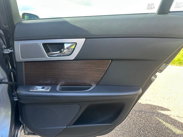 Jaguar XF Sportbrake 2.2D Premium Business Edition|zeer netjes