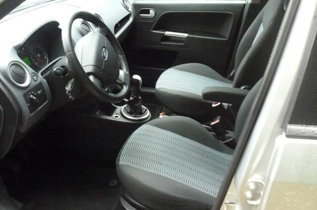 Ford Fusion 1.4-16V Futura 160232 KM NAP APK 7-5-2027