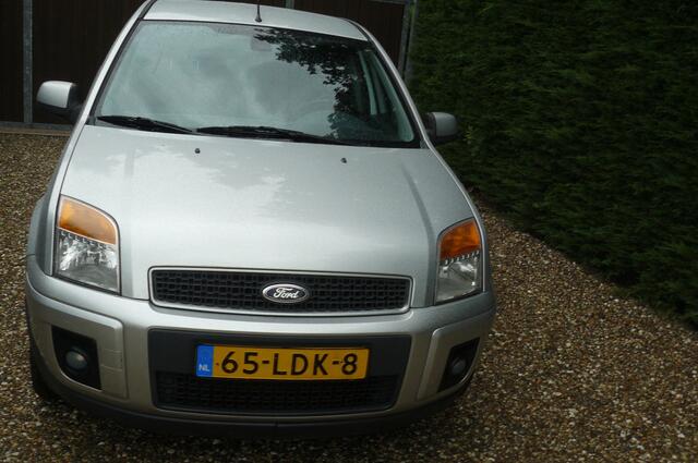 Ford Fusion 1.4-16V Futura 160232 KM NAP APK 7-5-2027