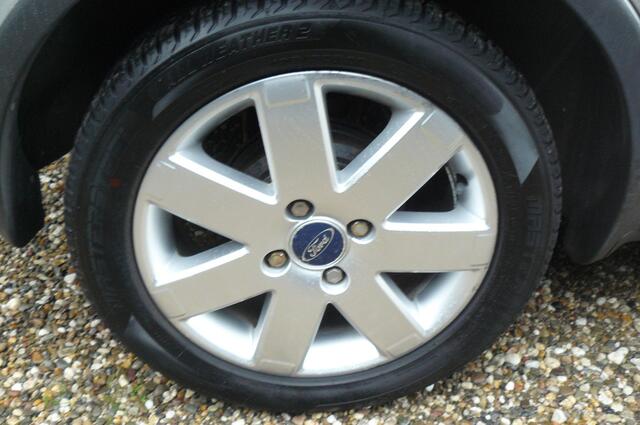 Ford Fusion 1.4-16V Futura 160232 KM NAP APK 7-5-2027