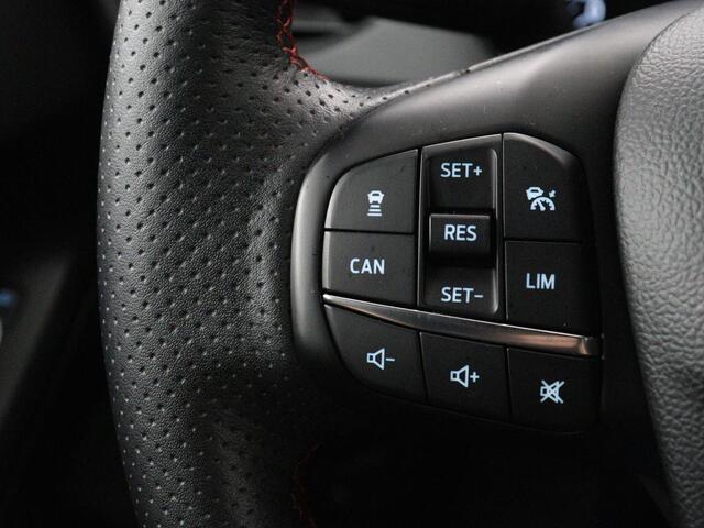 Ford Focus 1.5 EcoBoost ST Line | Stoelverwarming | Adaptive cruise | Camera | Carplay | Stuurverwarming | Navigatie | Full LED | Parkeerhulp | Climate con