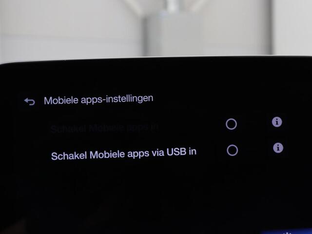 Ford Focus 1.5 EcoBoost ST Line | Stoelverwarming | Adaptive cruise | Camera | Carplay | Stuurverwarming | Navigatie | Full LED | Parkeerhulp | Climate con