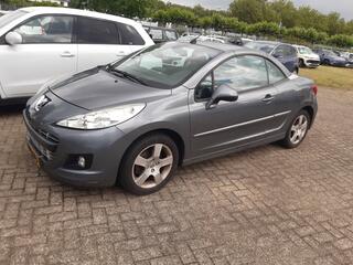 PEUGEOT 207 CC 1.6 VTi Premiere zeer lage km stand , 1e eigenaar meer fotos volgen