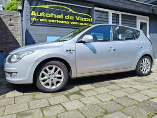 Hyundai I 30 1.6i Dynamic Business nw APK Parkeersensoren Goed onderhouden